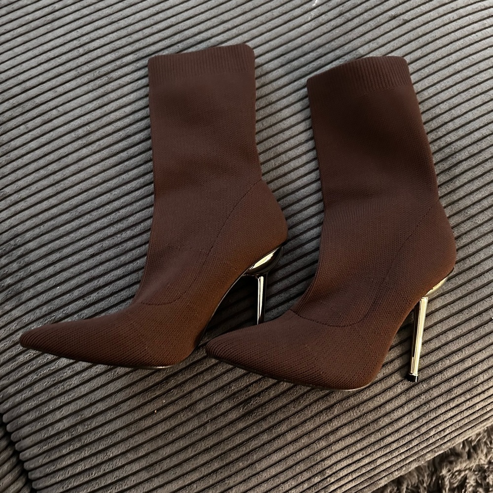 Elegant Brown Stiletto Heel Boots